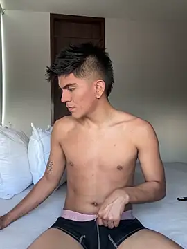 santiago 01 online show from 12.29.24