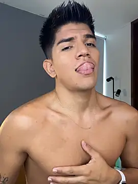 santiago 01 online show from 03.22.26