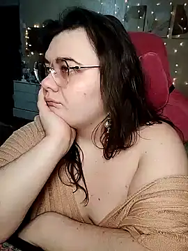 Snapshot of DenisHailey chatting on 02.09.25 DenisHailey online show from 02.09.25