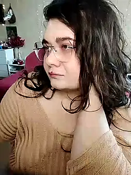 Snapshot of DenisHailey chatting on 03.23.25 DenisHailey online show from 03.23.25