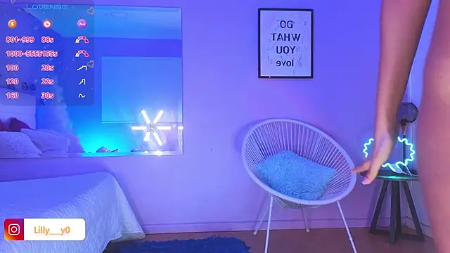 LillyDolls23 online show from 02.23.25