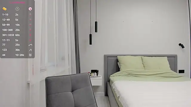 Snapshot of xxnadya chatting on 10.10.25 xxnadya online show from 10.10.25