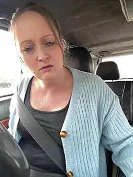 HoneyBluex online show from 03.10.25