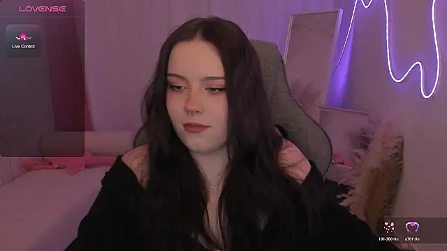 CoralineKeyns online show from 02.20.26