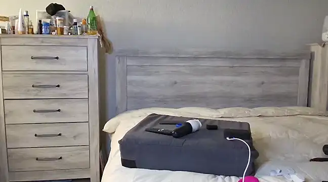 Carmen Cream online show from 01.10.25