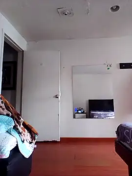 Snapshot of Cameron_puppy chatting on 09.19.25 Cameron puppy online show from 09.19.25