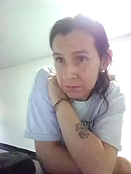 Snapshot of Cameron_puppy chatting on 11.10.25 Cameron puppy online show from 11.10.25