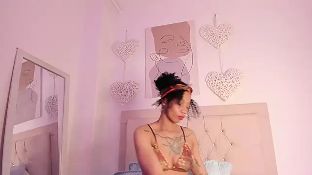 daiana curly online show from 03.09.25