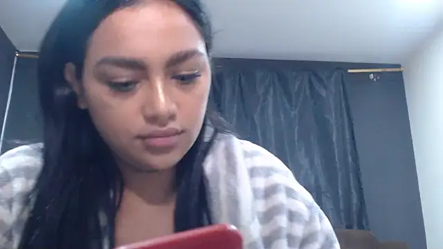 Snapshot of fairylatin222 chatting on 01.16.26 fairylatin222 online show from 01.16.26