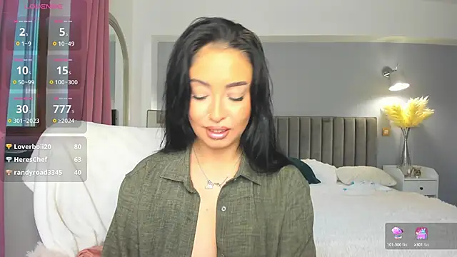 Snapshot of Awesome_Jolie chatting on 10.14.25 Awesome Jolie online show from 10.14.25