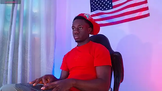 Snapshot of mike_wallace chatting on 11.26.25 mike wallace online show from 11.26.25