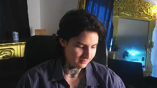 Snapshot of dantecoppolaa_ chatting on 01.14.25 dantecoppolaa online show from 01.14.25