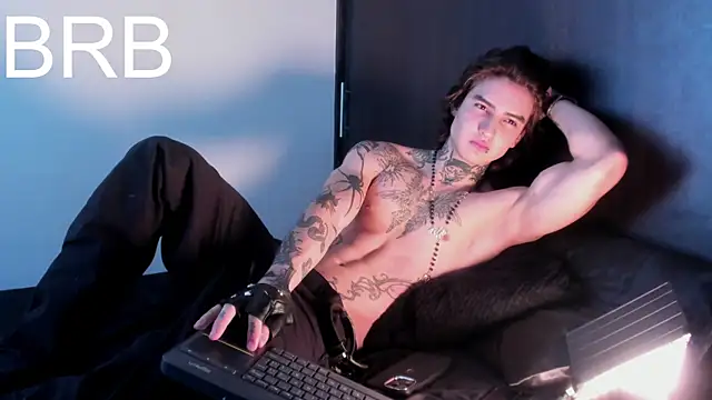 Snapshot of dantecoppolaa_ chatting on 03.15.25 dantecoppolaa online show from 03.15.25