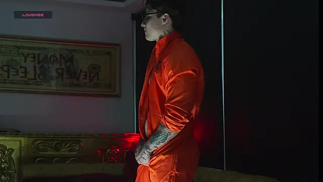 Snapshot of dantecoppolaa_ chatting on 10.30.25 dantecoppolaa online show from 10.30.25