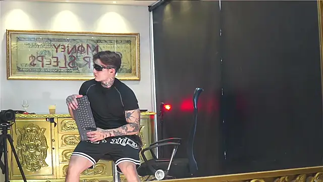 Snapshot of dantecoppolaa_ chatting on 07.30.26 dantecoppolaa online show from 07.30.26