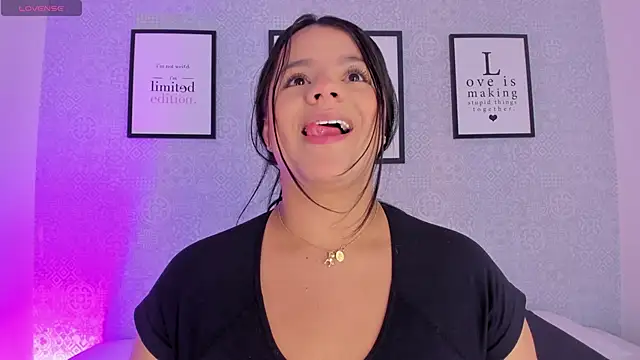 Natasha harper online show from 11.04.25