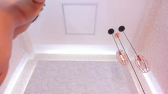 Snapshot of aprilalen chatting on 03.22.25 aprilalen online show from 03.22.25