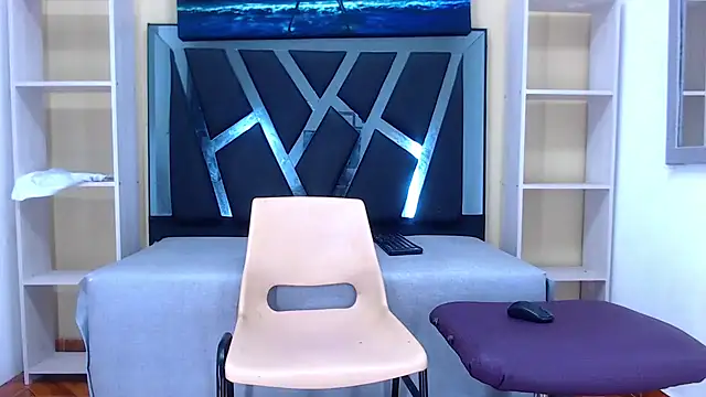 mailo bronw online show from 12.24.24