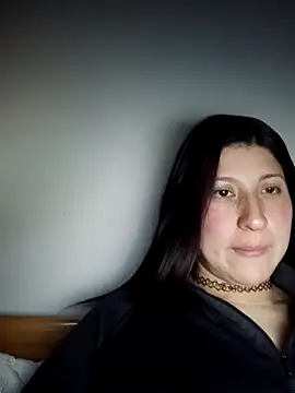 Snapshot of has_Zky chatting on 02.06.26 has Zky online show from 02.06.26