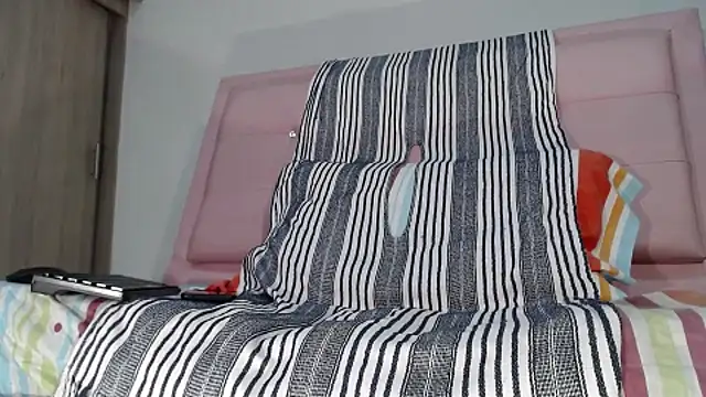 Tommhot online show from 11.27.25