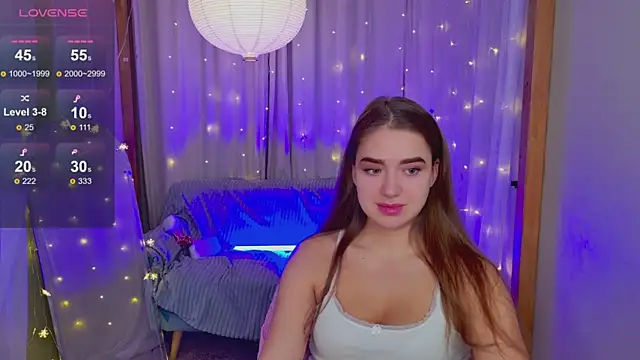 Snapshot of LovelyJessie chatting on 12.30.24 LovelyJessie online show from 12.30.24