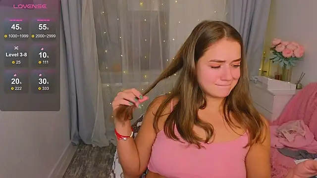 Snapshot of LovelyJessie chatting on 03.18.25 LovelyJessie online show from 03.18.25