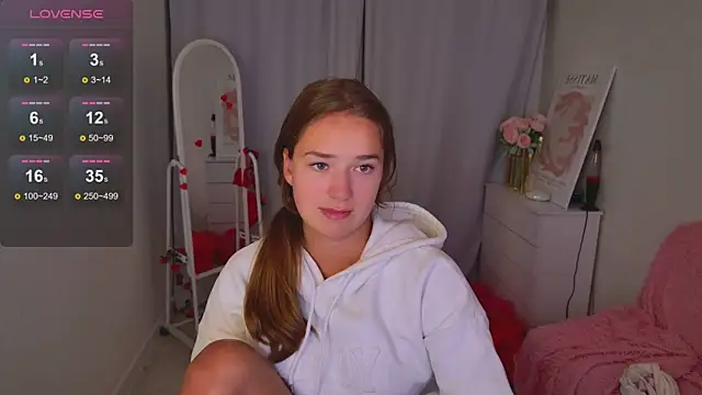 Snapshot of LovelyJessie chatting on 02.20.26 LovelyJessie online show from 02.20.26