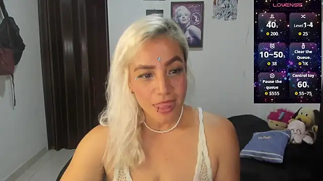 Snapshot of LuCKy_JoK chatting on 09.11.25 LuCKy JoK online show from 09.11.25