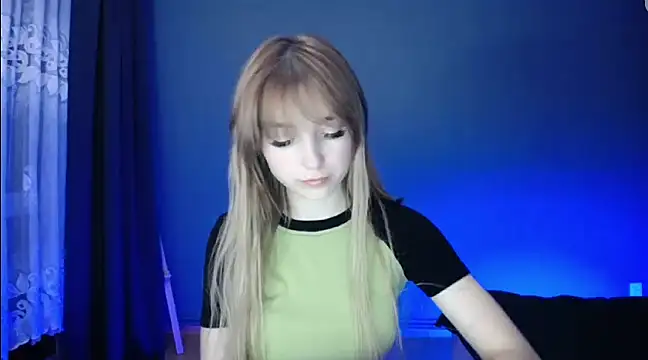 LuciaYoung online show from 02.26.25