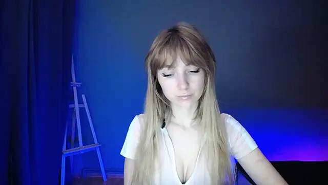 LuciaYoung online show from 03.09.25