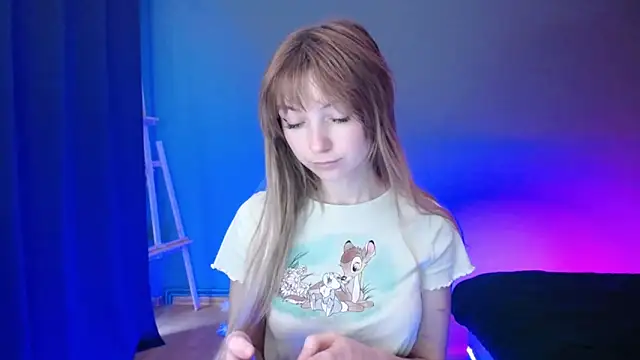 LuciaYoung online show from 03.12.25