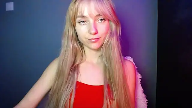 LuciaYoung online show from 11.15.25