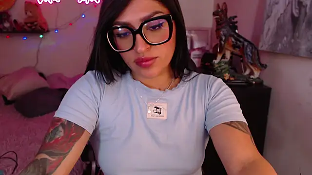 MissDennise online show from 02.28.25