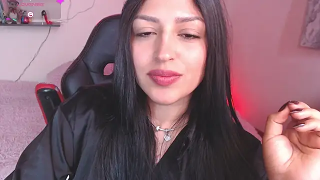 MissDennise online show from 09.10.25