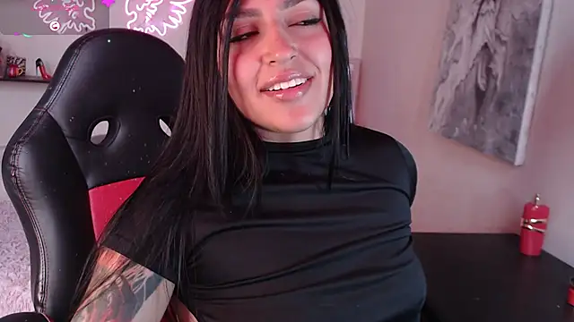 MissDennise online show from 10.06.25