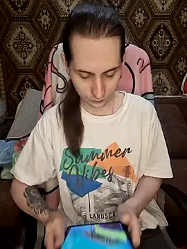 Nikki Sandy online show from 01.13.25