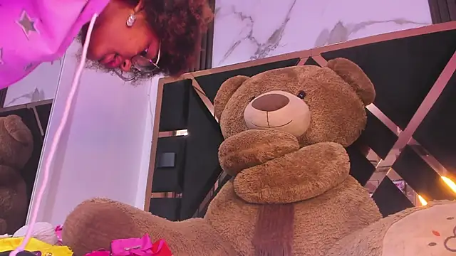 Snapshot of Ebony_beautifull chatting on 02.23.25 Ebony beautifull online show from 02.23.25