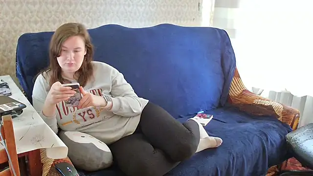 Snapshot of franceska_blue chatting on 02.24.26 franceska blue online show from 02.24.26