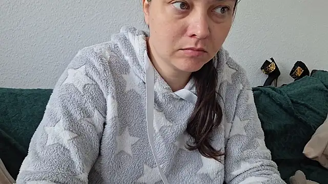 Snapshot of Cyndee_Winter chatting on 09.23.25 Cyndee Winter online show from 09.23.25