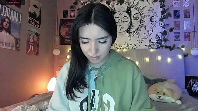 Snapshot of Anisawithlove chatting on 01.14.25 Anisawithlove online show from 01.14.25