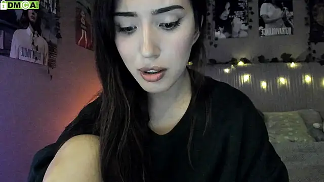 Snapshot of Anisawithlove chatting on 09.20.25 Anisawithlove online show from 09.20.25