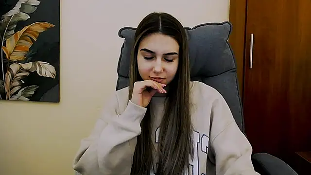 Lili magic online show from 02.21.25