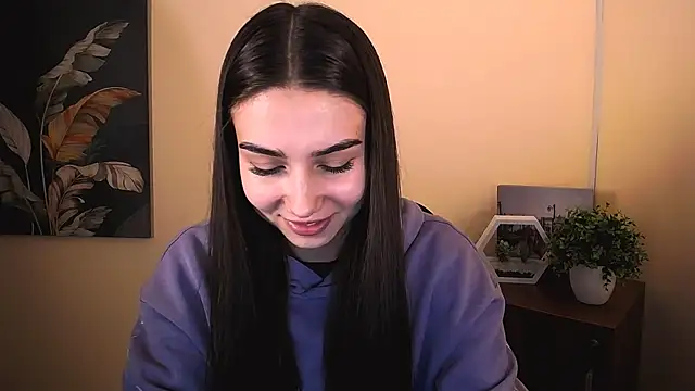 Lili magic online show from 10.05.25