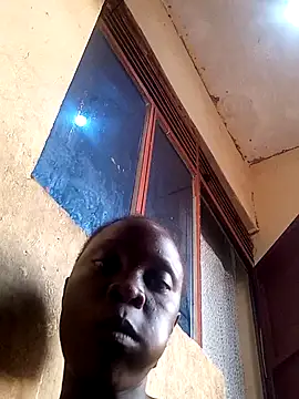 Snapshot of pretty_amaal chatting on 02.26.25 pretty amaal online show from 02.26.25