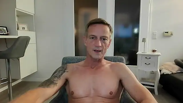 Snapshot of dirks71 chatting on 09.08.25 dirks71 online show from 09.08.25