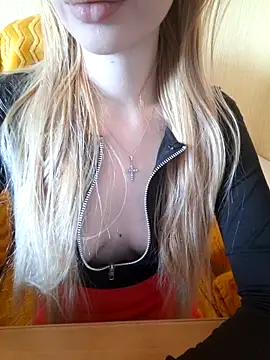 Elza kom online show from 09.18.25