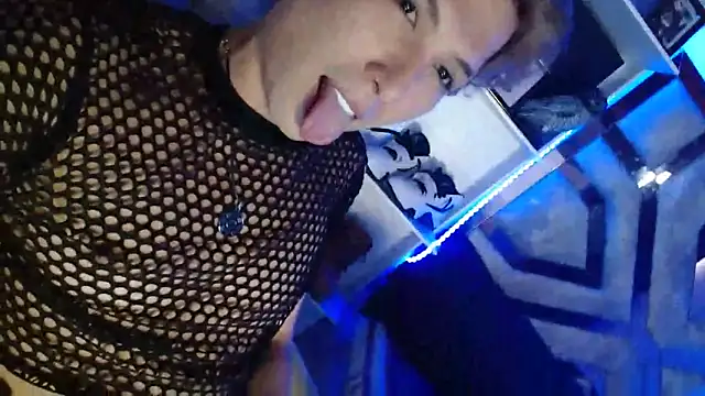 Snapshot of CONNY_BENSS chatting on 09.19.25 CONNY BENSS online show from 09.19.25