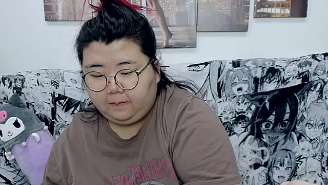 Snapshot of Nadine_asian chatting on 12.20.24 Nadine asian online show from 12.20.24