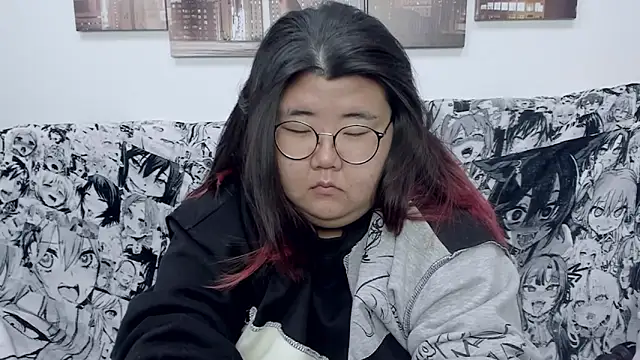 Snapshot of Nadine_asian chatting on 01.09.25 Nadine asian online show from 01.09.25