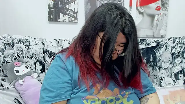 Snapshot of Nadine_asian chatting on 01.10.25 Nadine asian online show from 01.10.25